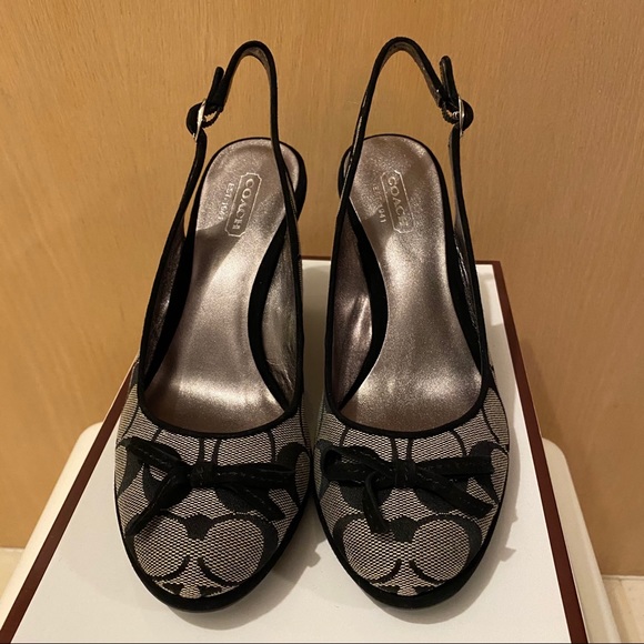 Brand New COACH Wedges - Picture 2 of 5